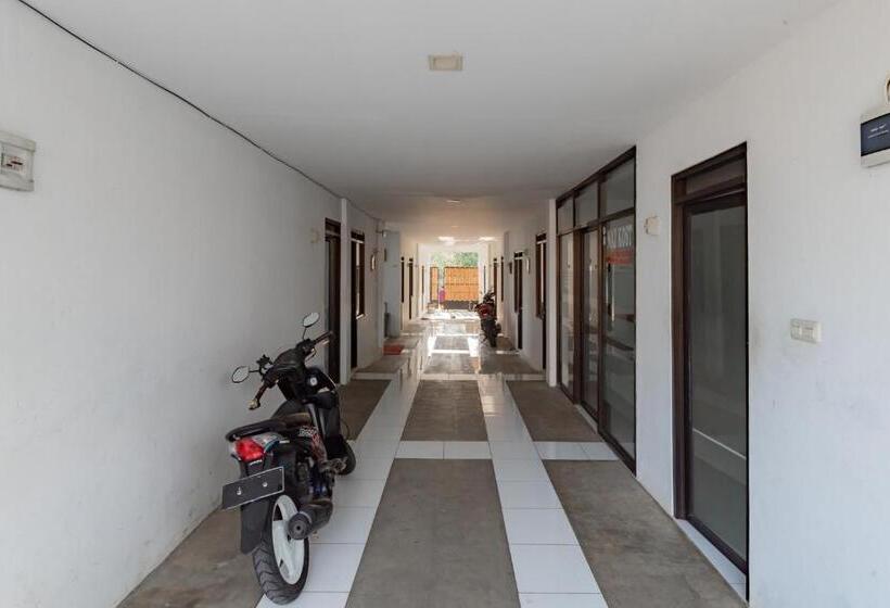 فندق صغير Reddoorz Syariah Near Rs Hermina Sukabumi