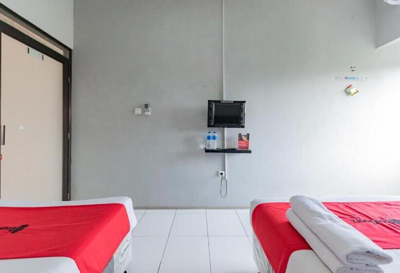فندق صغير Reddoorz Syariah Near Rs Hermina Sukabumi