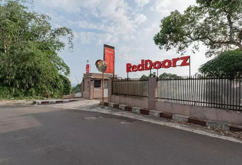 ユースホステル Reddoorz Syariah Near Rs Hermina Sukabumi