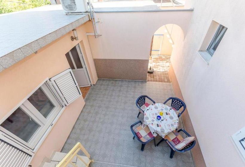 Apartments Holiday Near Beach