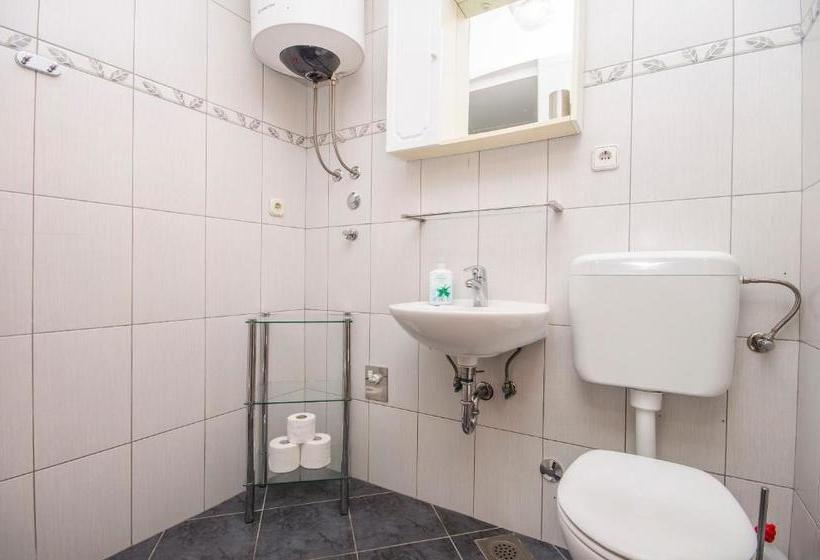 Apartments Holiday Near Beach