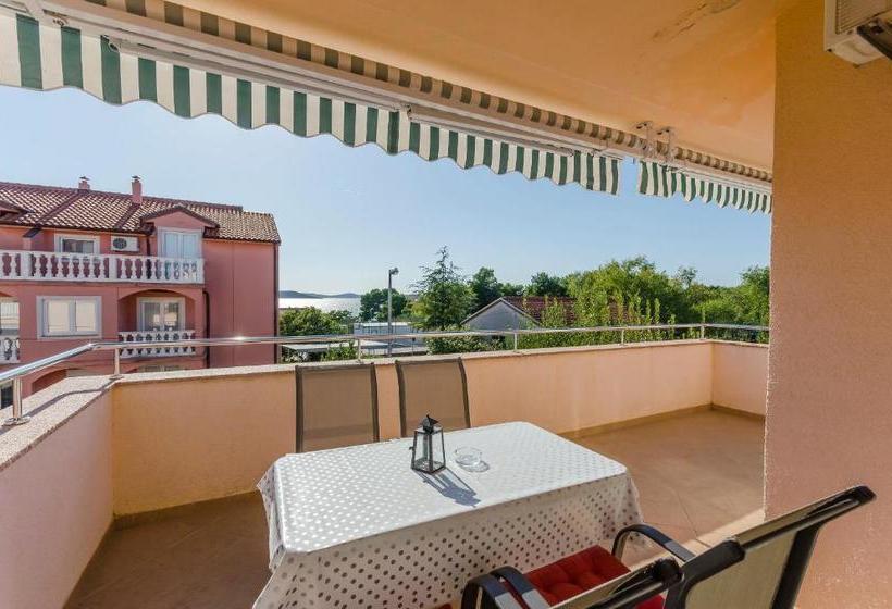 Apartments Holiday Near Beach