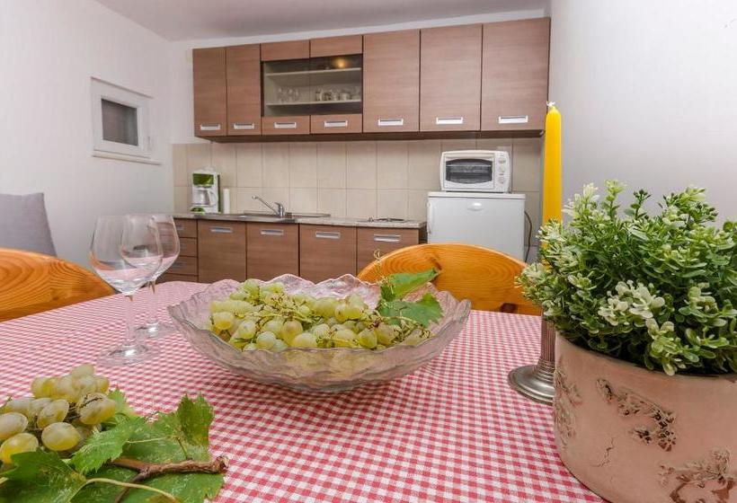 Apartments Holiday Near Beach