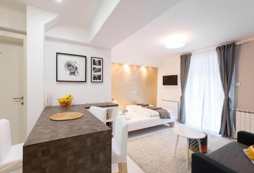 Witty Please & Bardot