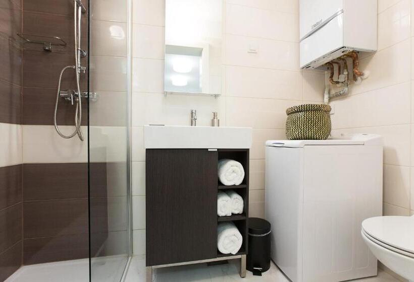 Witty Please & Bardot