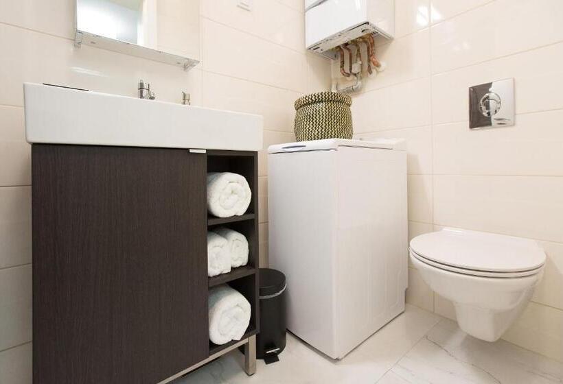 Witty Please & Bardot