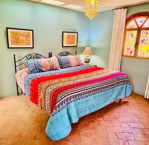 تختخواب و صبحانه Boutique Hotel Casa Camellia