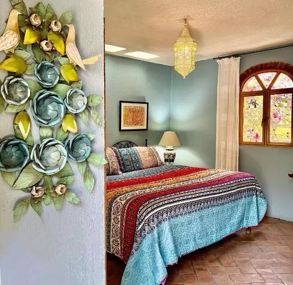 تختخواب و صبحانه Boutique Hotel Casa Camellia