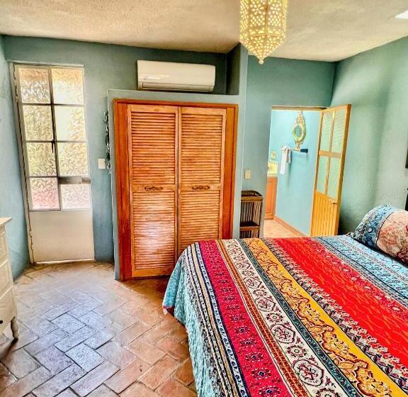 تختخواب و صبحانه Boutique Hotel Casa Camellia