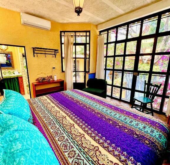 تختخواب و صبحانه Boutique Hotel Casa Camellia