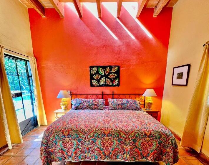 تختخواب و صبحانه Boutique Hotel Casa Camellia