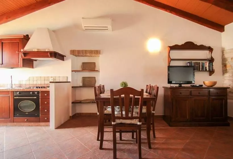 Casa Ijana