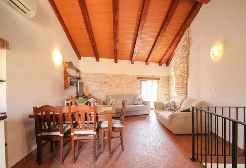 Casa Ijana