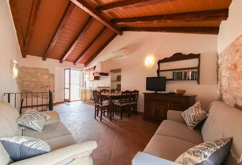 Casa Ijana