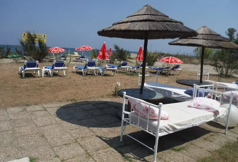 Hotelli Camping Europa Beach