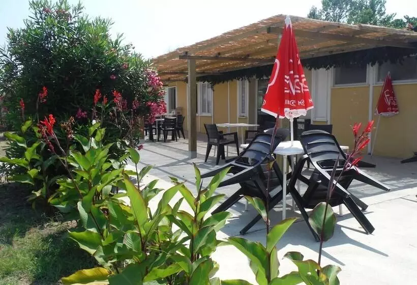 Hotelli Camping Europa Beach