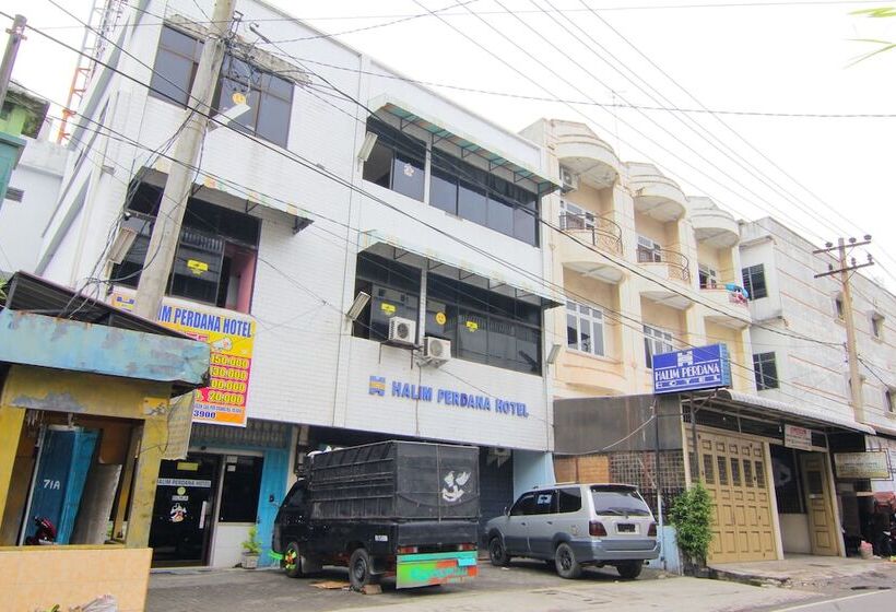 בית מלון כפרי Halim Perdana