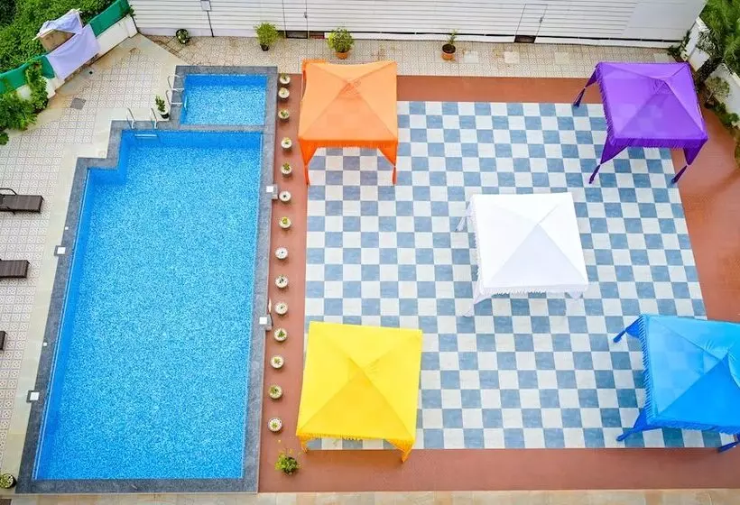 ホテル Laxmi Empire