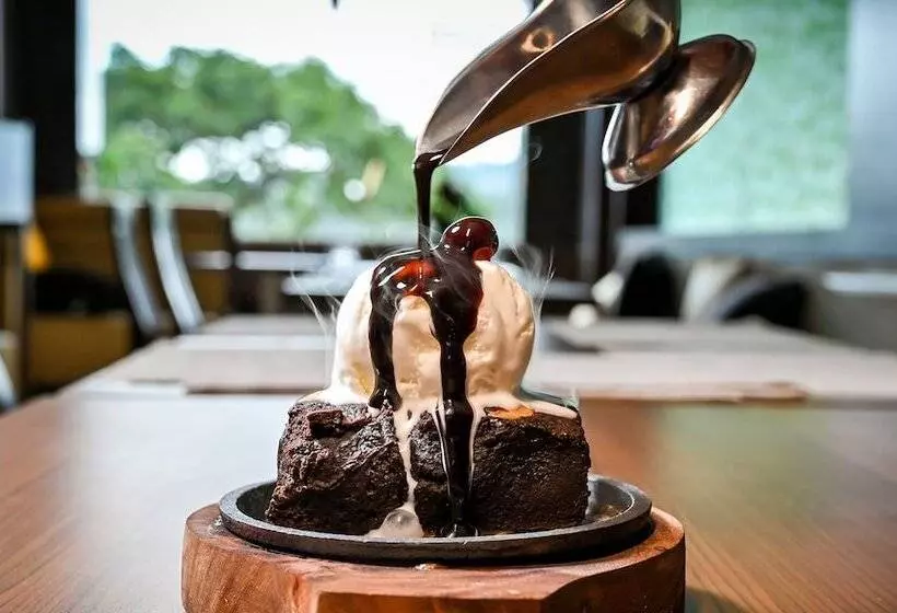 ホテル Laxmi Empire