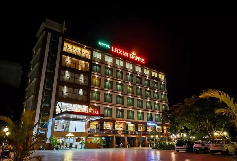 ホテル Laxmi Empire