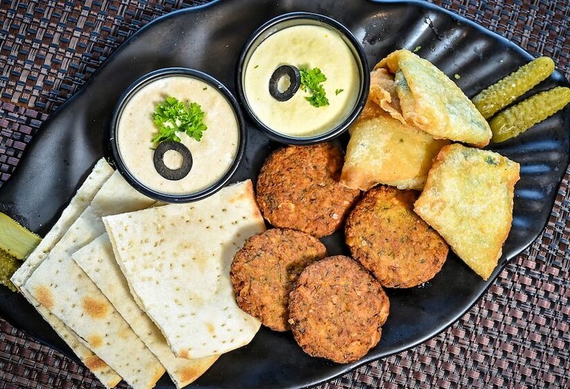 Отель Laxmi Empire