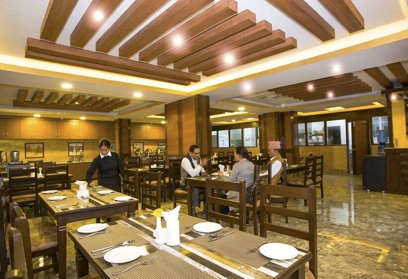 هتل Yellow Pagoda Pokhara