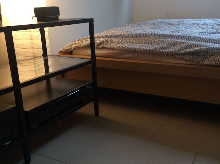 פנסיון Munich S Living Room By Sarah