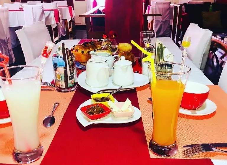 پانسیون Petite Flower Guest House