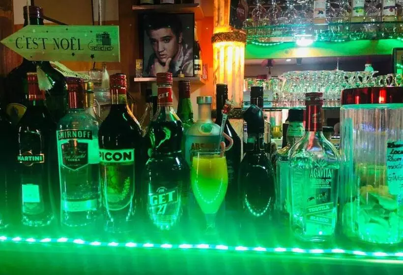 پانسیون Petite Flower Guest House