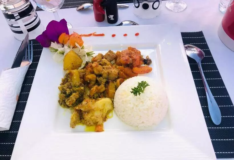 پانسیون Petite Flower Guest House