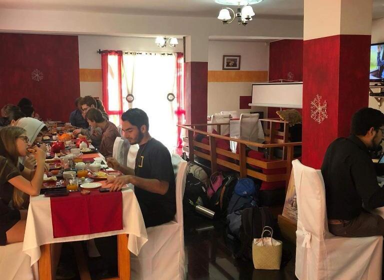 پانسیون Petite Flower Guest House