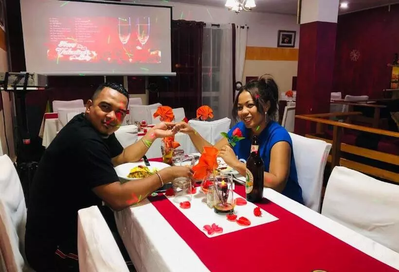 پانسیون Petite Flower Guest House