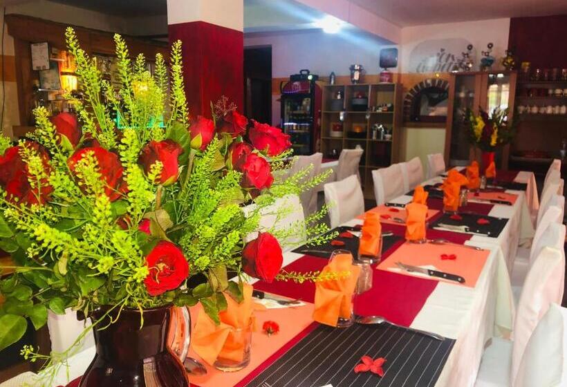 پانسیون Petite Flower Guest House