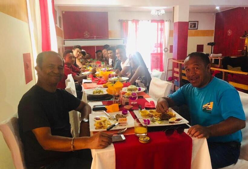 پانسیون Petite Flower Guest House