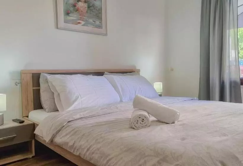 ペンション Room Fiore