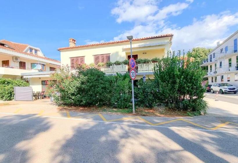 بنسيون Room Fiore