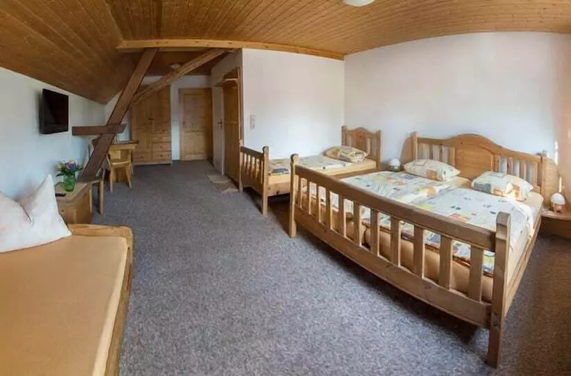 Pension & Gaststätte Am Roten Hammer