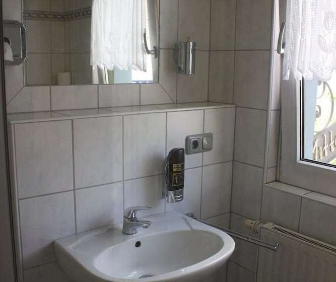 Pension Goldene Mitte