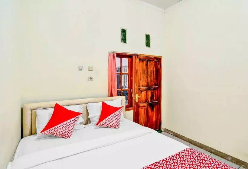 ペンション Lafa Park Syariah Rengas Bandung Cikarang Redpartner