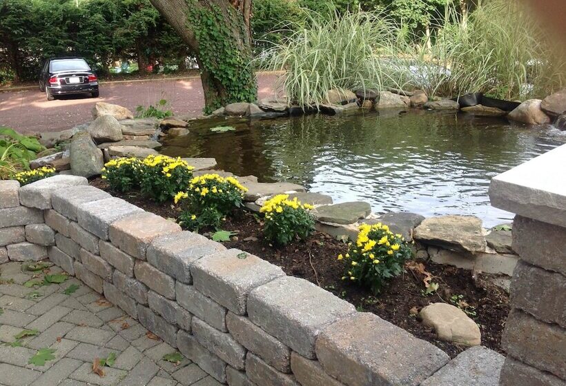 צימר Whistling Swan Inn