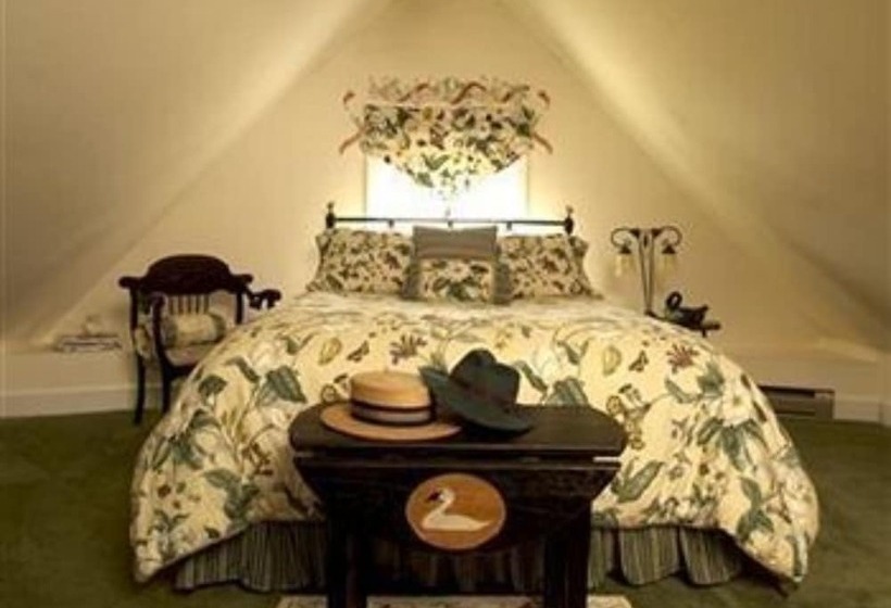 צימר Whistling Swan Inn