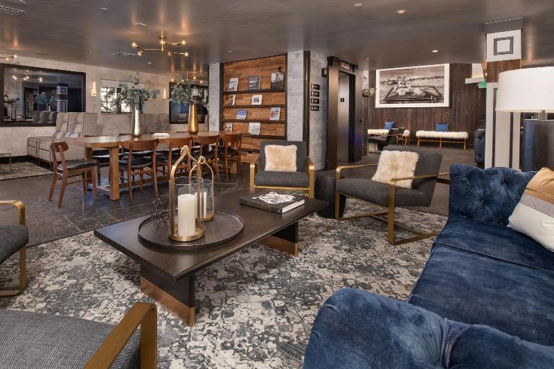 هتل Gravity Haus Vail