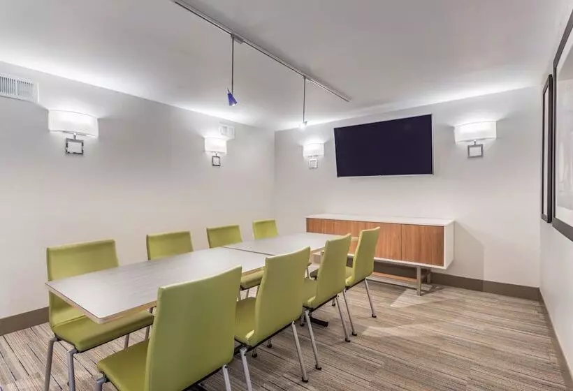 Hotelli Holiday Inn Express Ramsey Mahwah, An Ihg