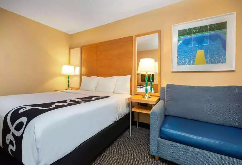 בית מלון כפרי La Quinta I 95 Deerfield Beach   Next To The Home Depot & Behind The Wawa