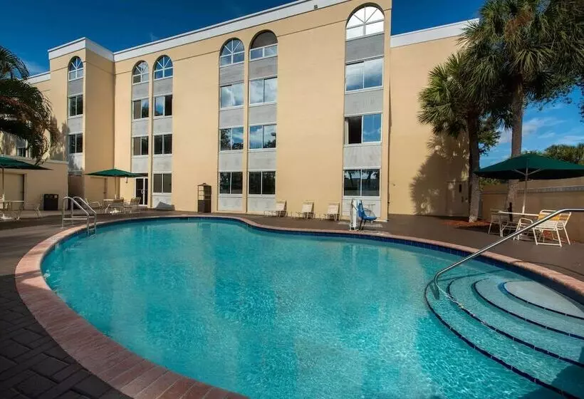 בית מלון כפרי La Quinta I 95 Deerfield Beach   Next To The Home Depot & Behind The Wawa