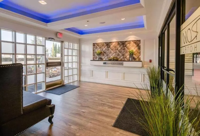 The Row Hotel; Bw Signature Collection