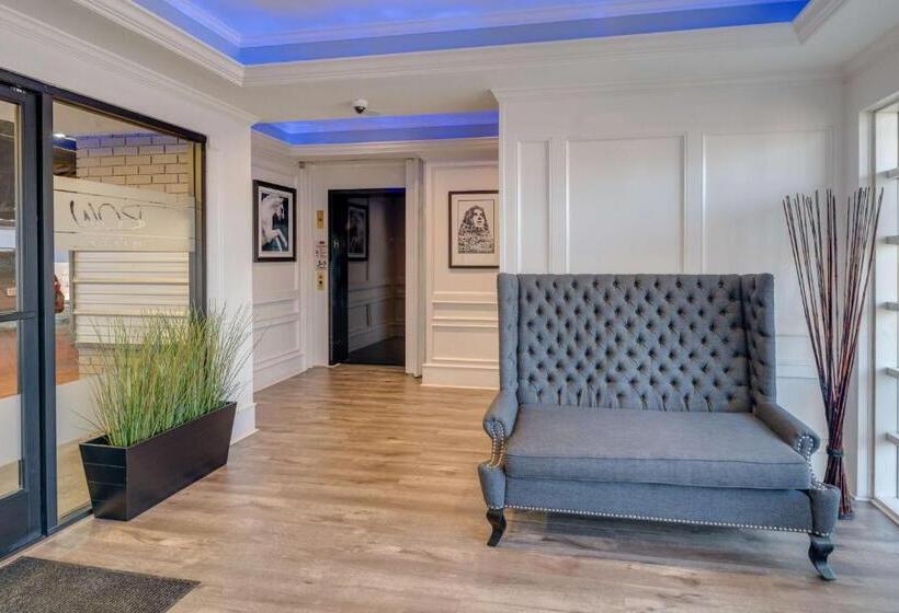 The Row Hotel; Bw Signature Collection