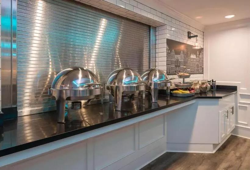 The Row Hotel; Bw Signature Collection