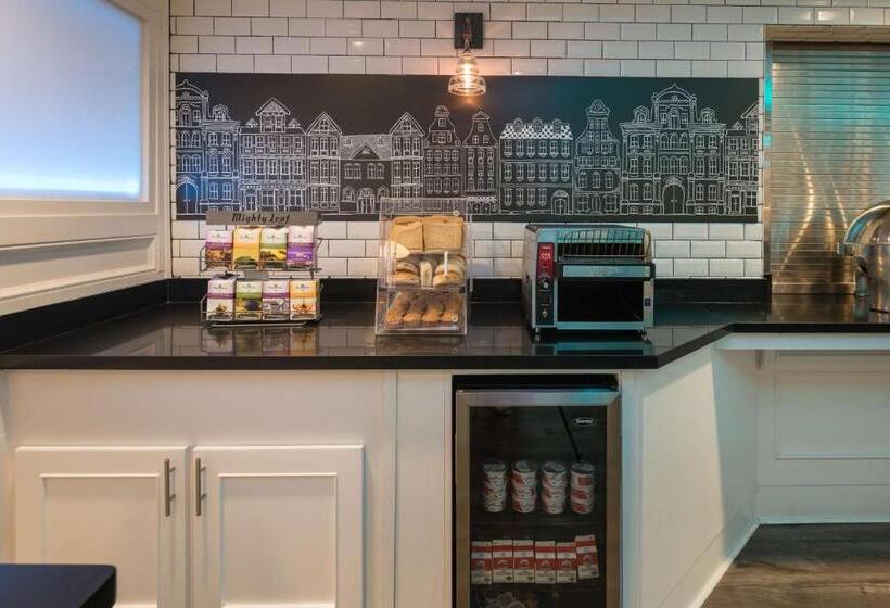 The Row Hotel; Bw Signature Collection