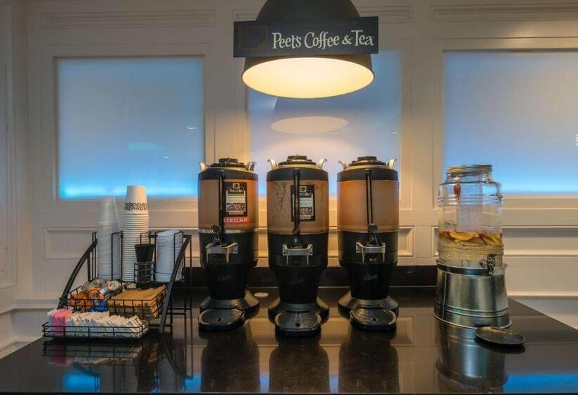 The Row Hotel; Bw Signature Collection